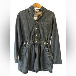 💕 NWT Chic Denim Dark Wash LS Jumpsuit w/4 button front & nice waist detailing